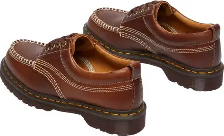 Oxfords va Derbies Dr. Martens