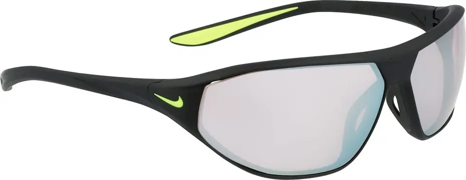 Nike Quyosh ko'zoynagi