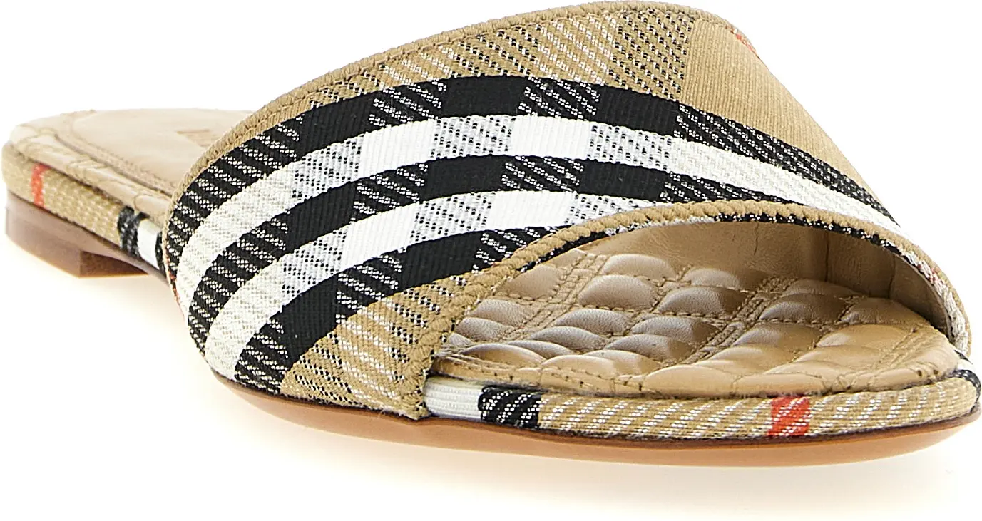 Босоножки Burberry Бежевые