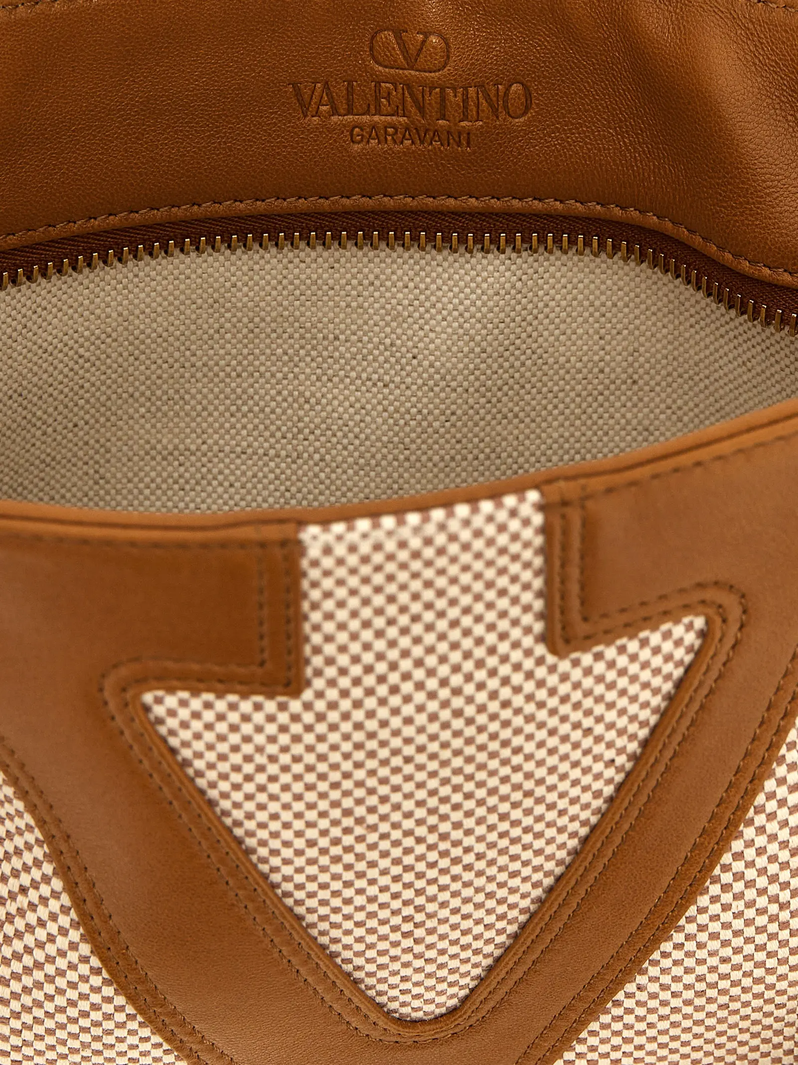 Valentino Garavani Viva Superstar xarid sumkasi