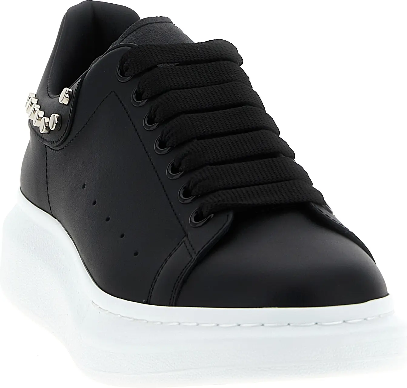 Alexander McQueen krossovkasi