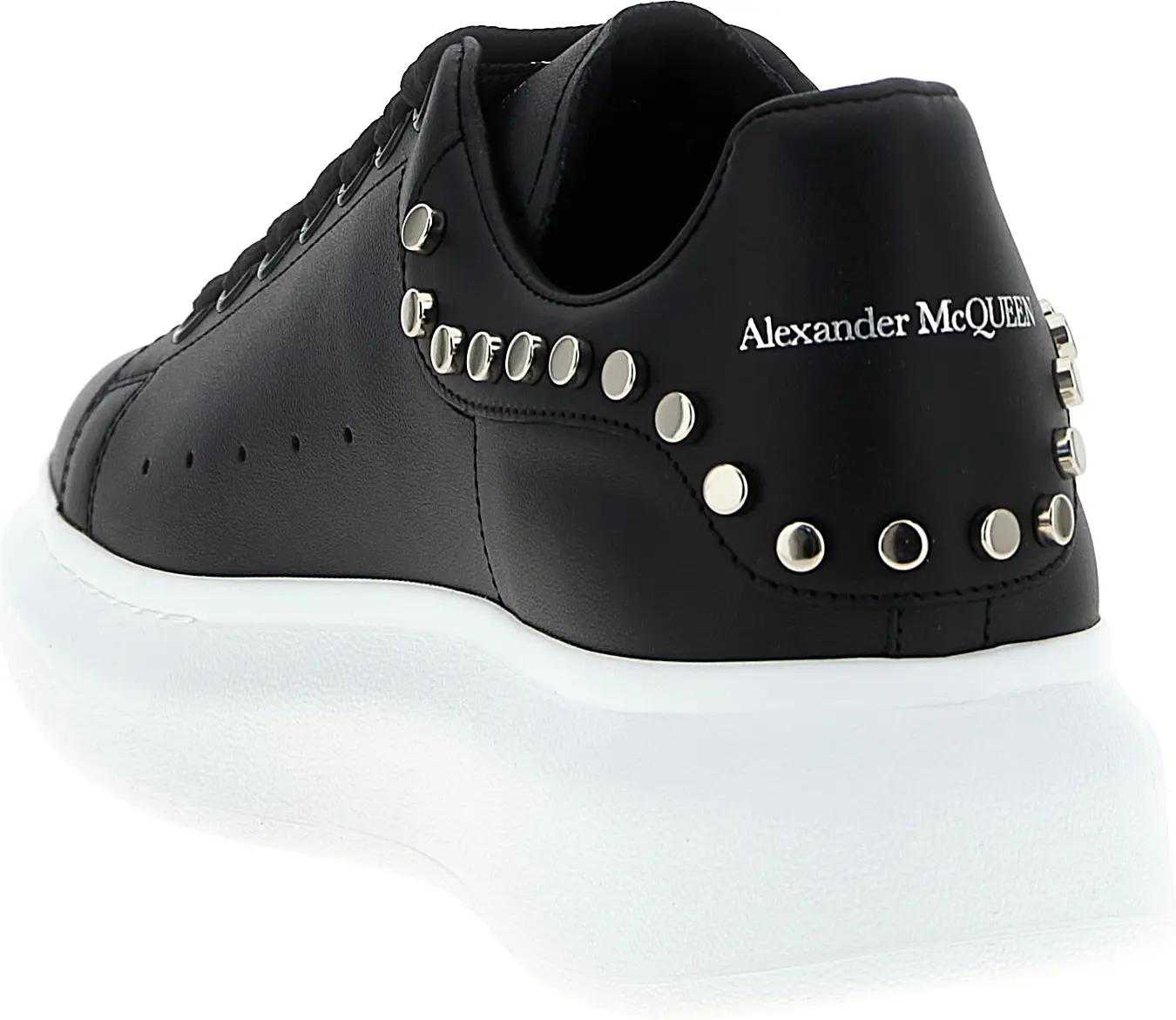 Alexander McQueen krossovkasi
