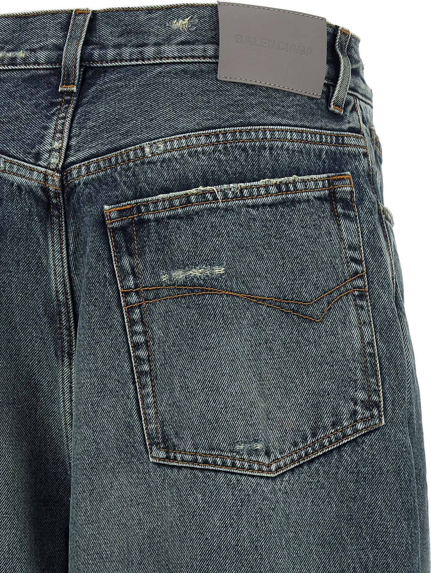 Balenciaga Jinsi