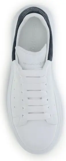 Alexander McQueen oq rangli baland platformali krossovkalar