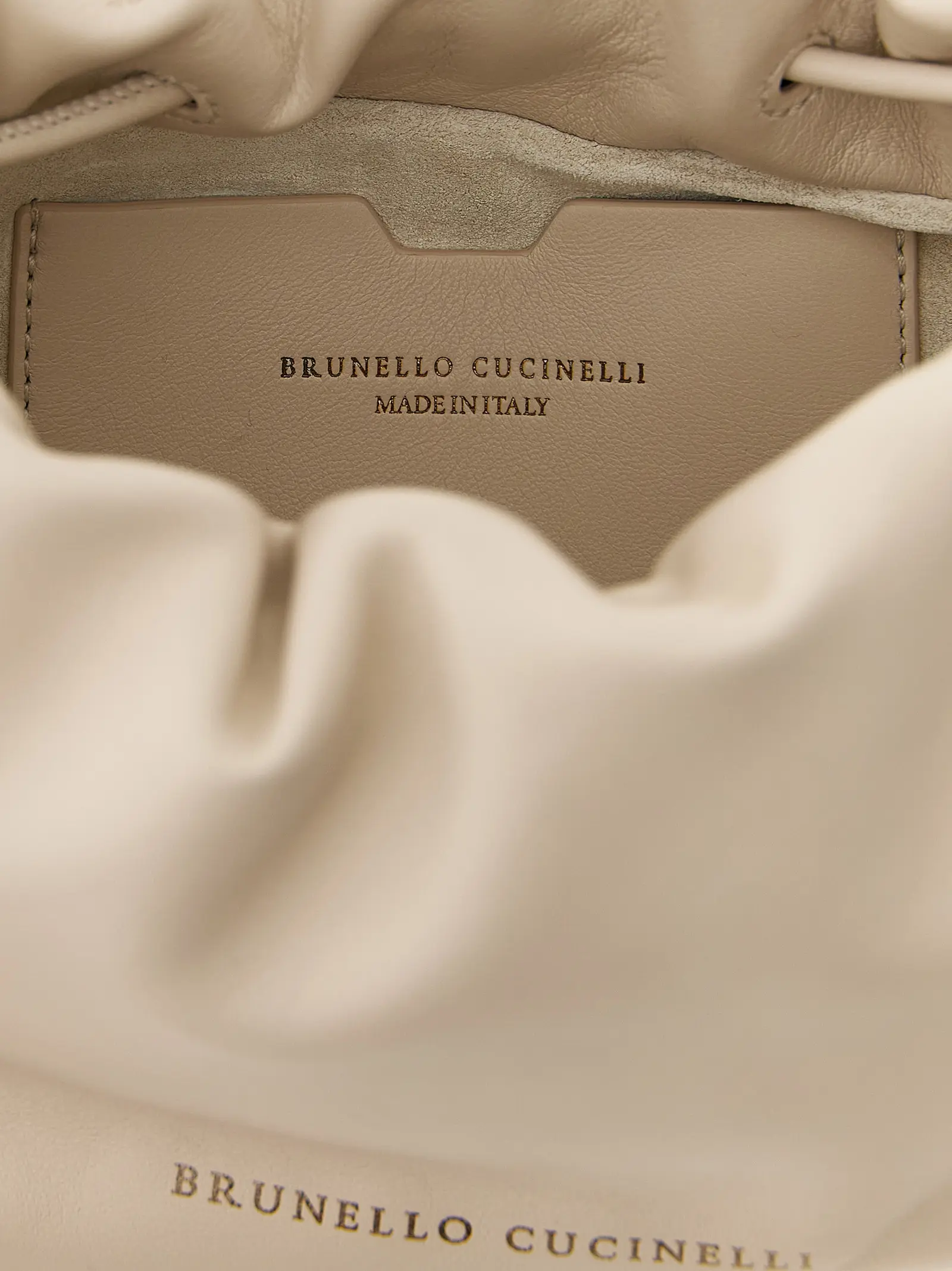 Brunello Cucinelli Bucket Mellow yelkaga osiladigan sumka