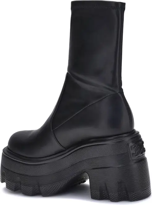 Casadei MAXXXI etiklari