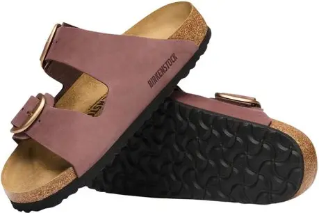 Birkenstock yassi sandallari