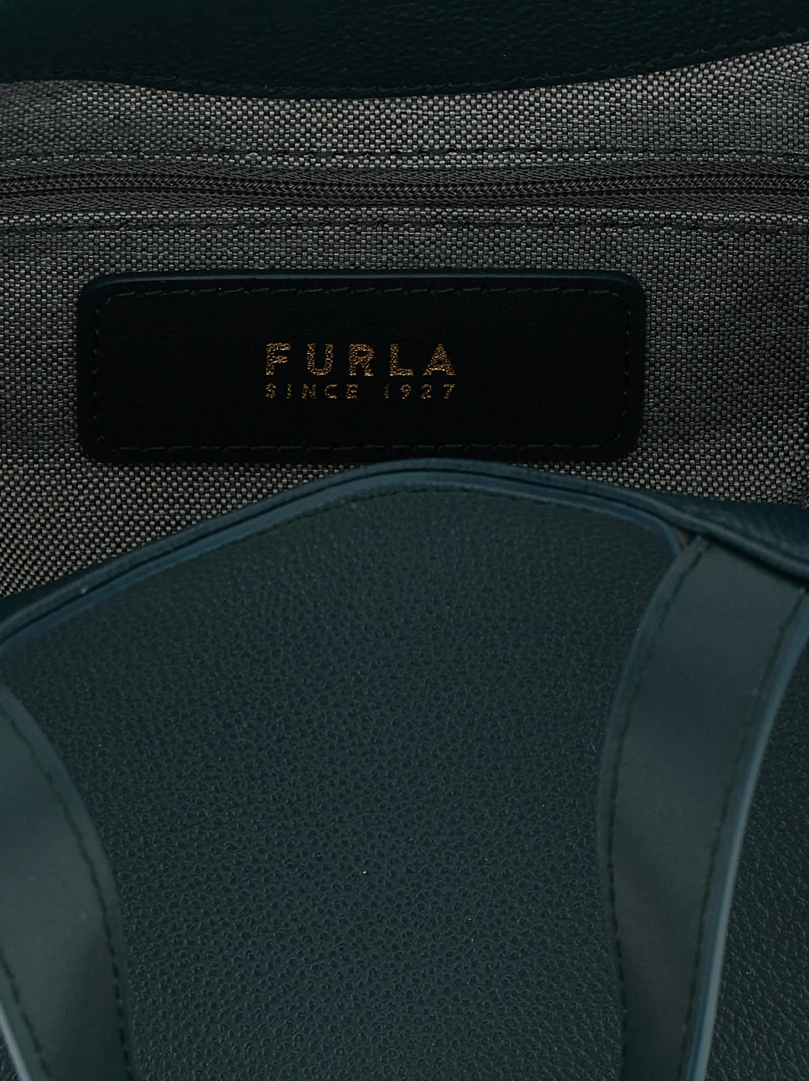 Furla Goccia Tote sumkasi