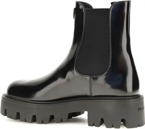 Boots Prada