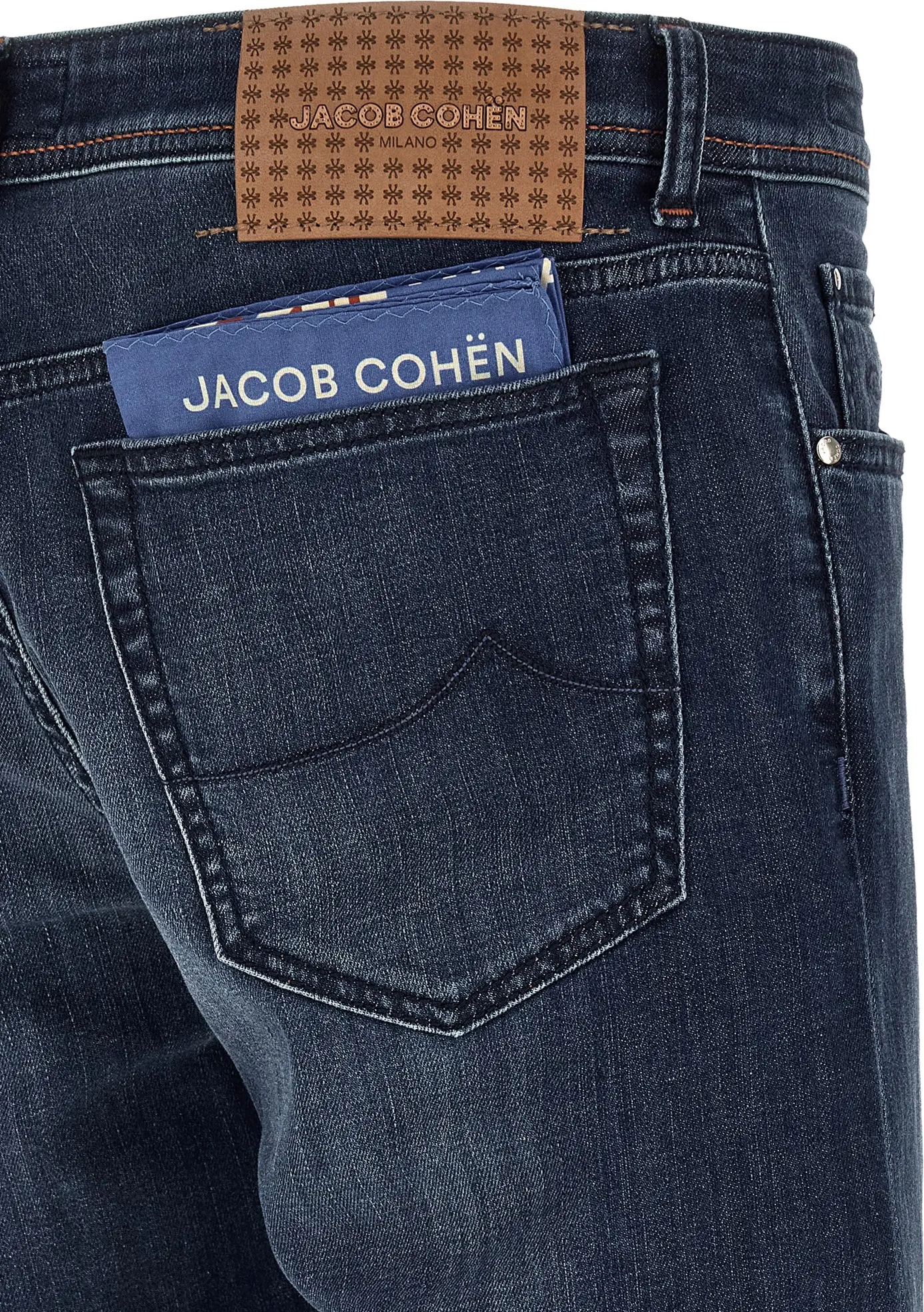 Джинсы Jacob Cohen Bard Slim