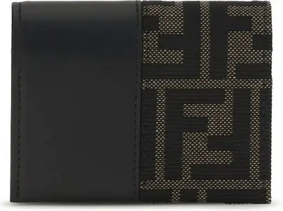 Fendi hamyoni