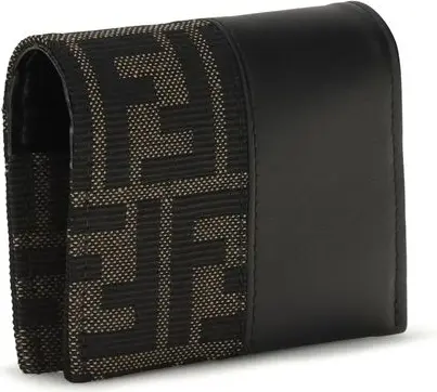 Fendi hamyoni