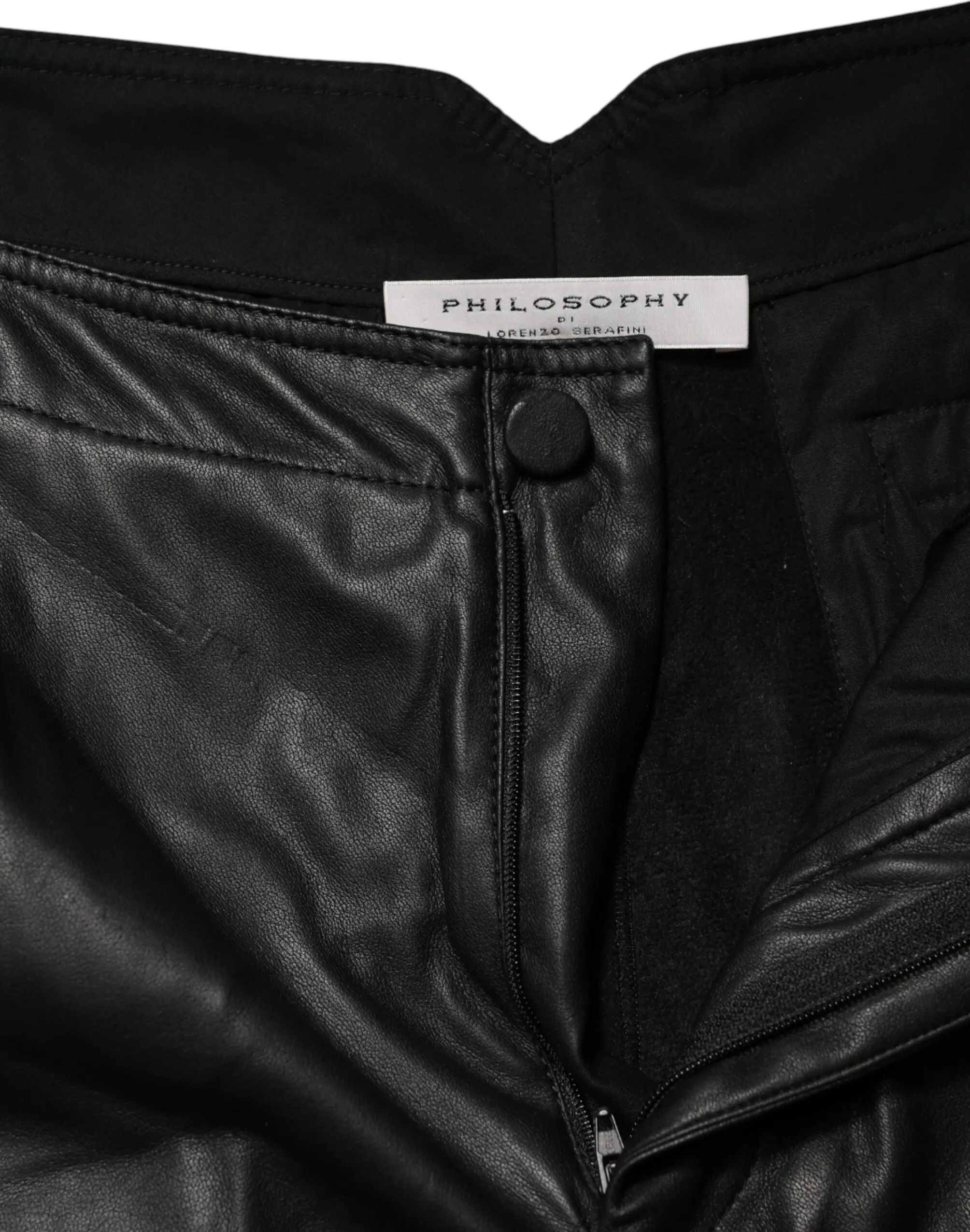 Tapered Pants Philosophy di Lorenzo Serafini