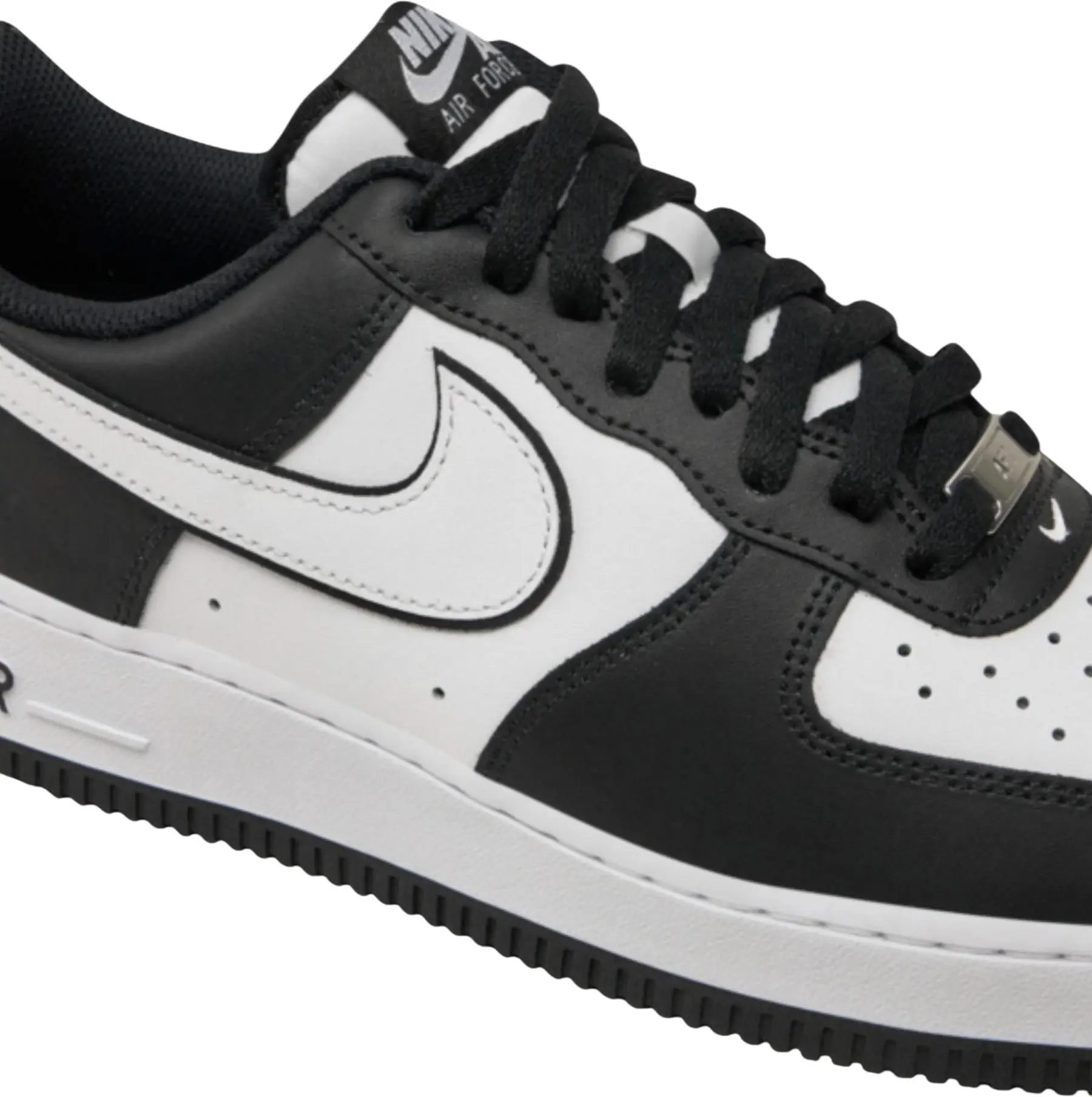 Nike krossovkalari