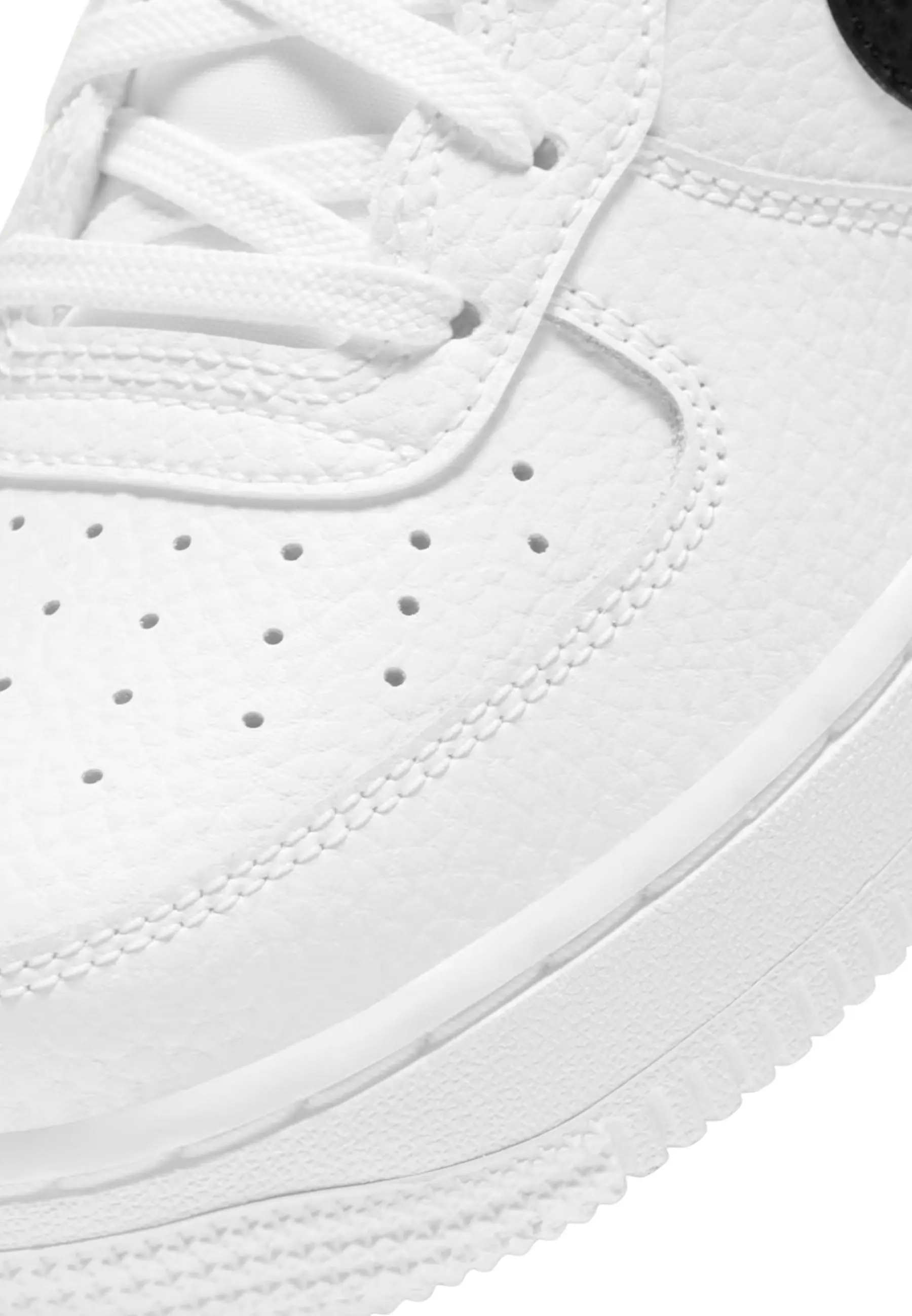 Nike krossovkalari
