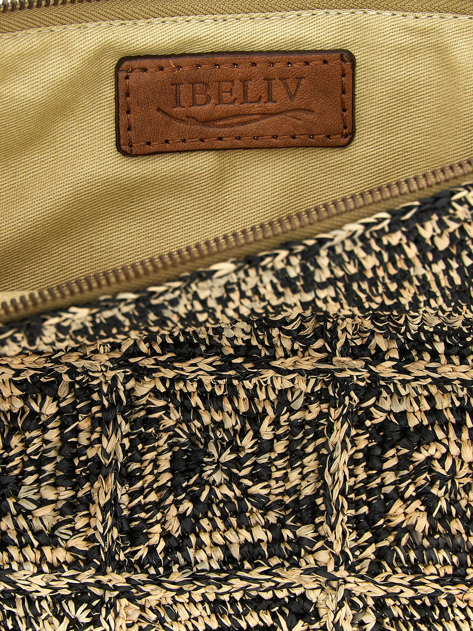 Clutch Bag Ibeliv Tanala