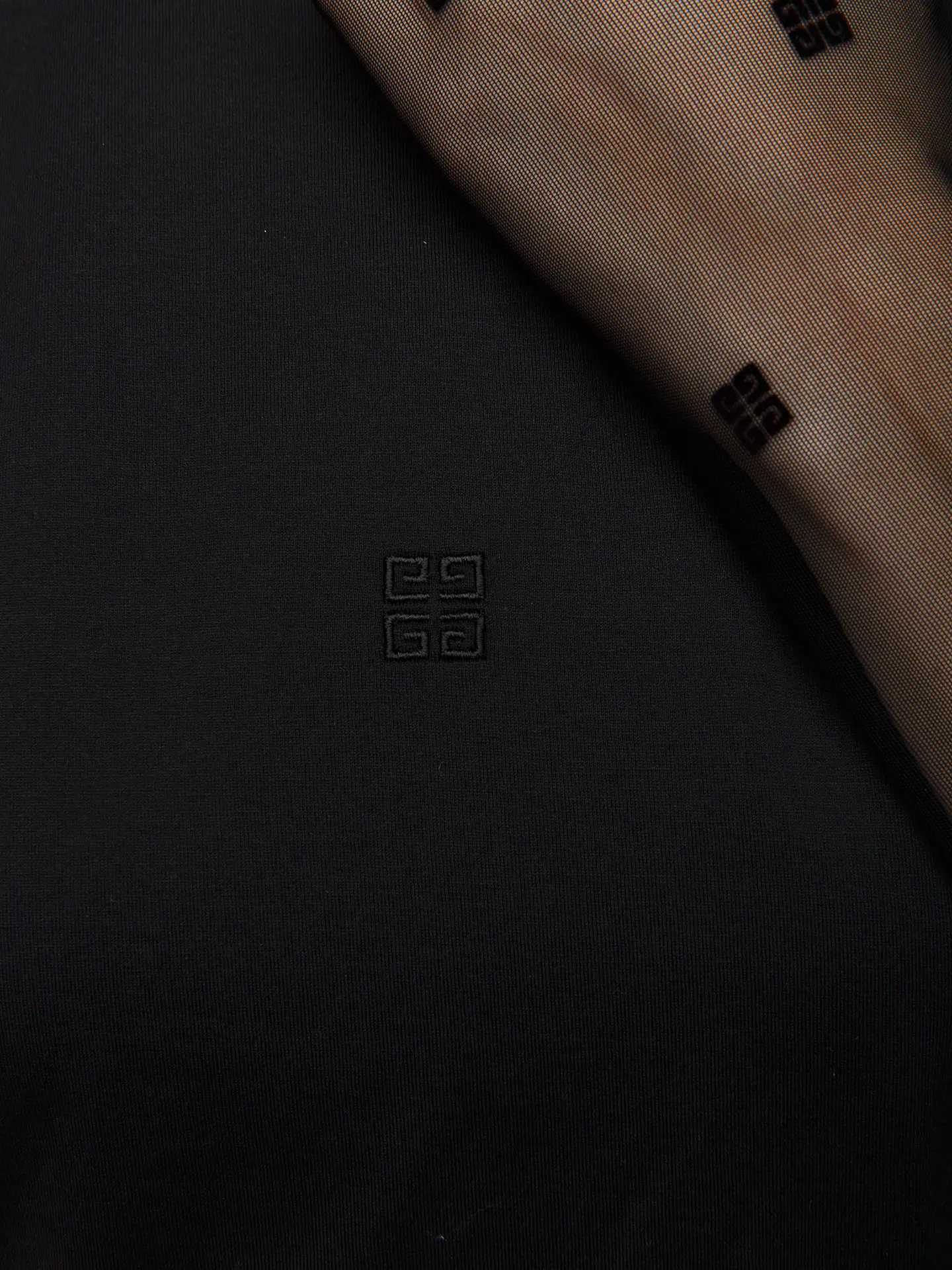 Футболка Givenchy
