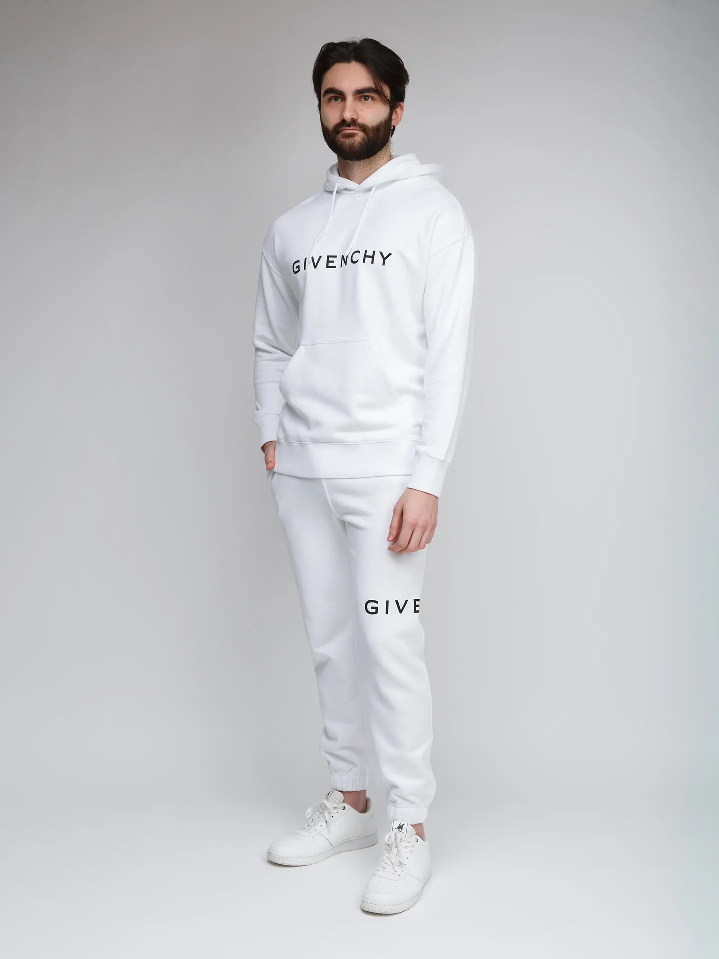 Худи Givenchy