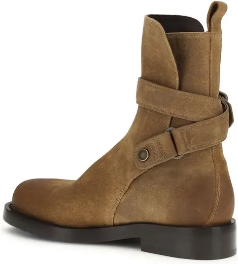 Burberry jigarlar jigarrang buzoq terisidan tikilgan, bog'ichli etiklari