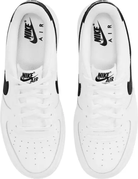 Nike krossovkalari