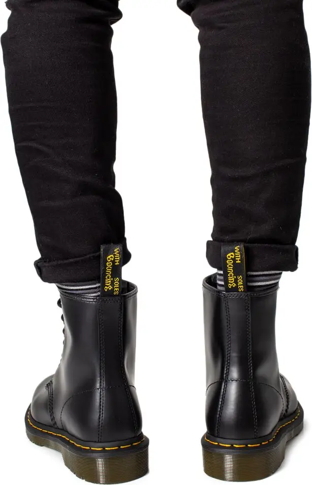 Спортивные кроссовки Dr. Martens