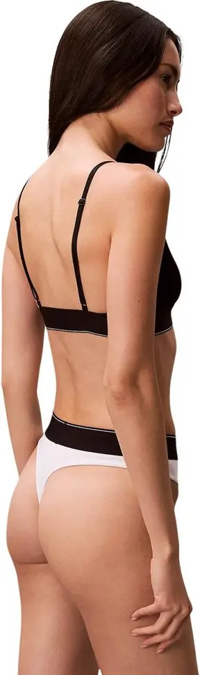 Calvin Klein Underwear xotin-qizlar trusiklari
