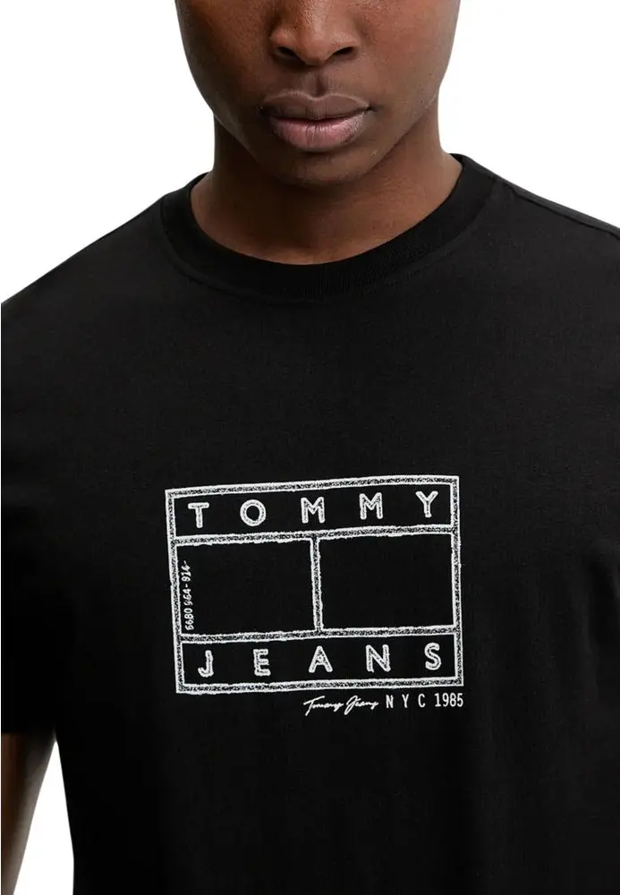 Футболка Tommy Jeans
