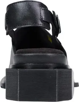 Сабо Dr. Martens