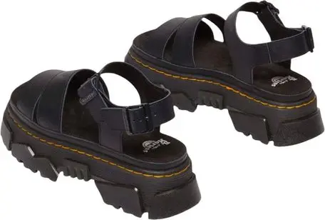 Сандалии Dr. Martens