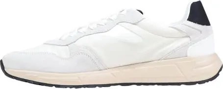 Sneakers GUESS