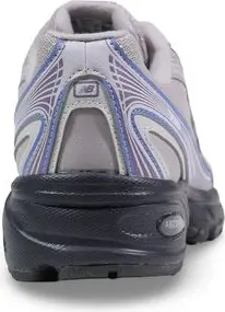 New Balance sport krossovkalari