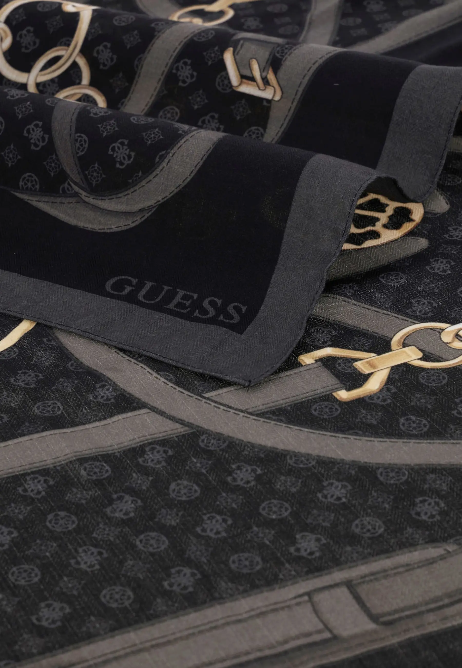 Scarf GUESS